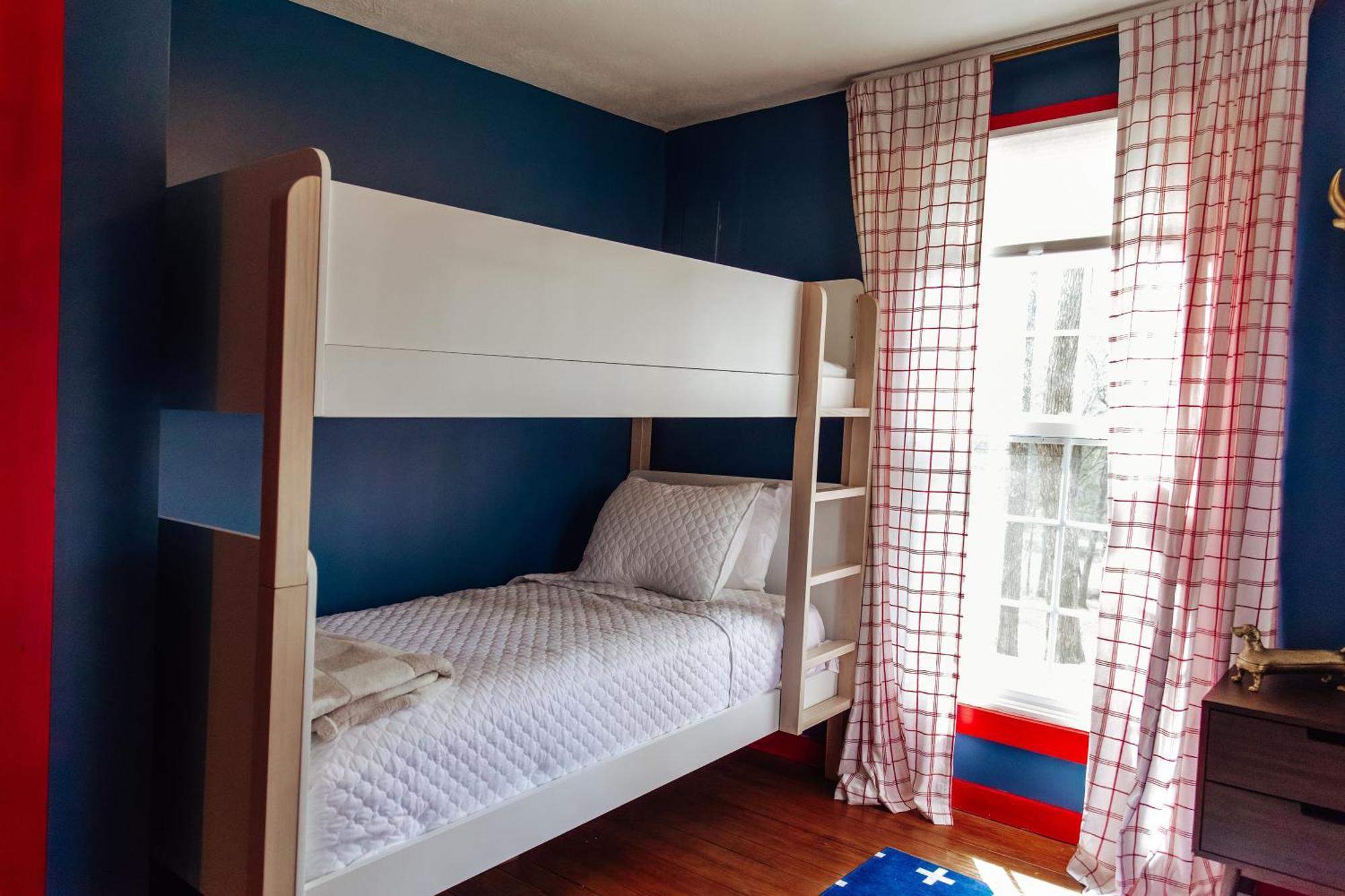 Camp Swann Hotel Tracy City Room photo